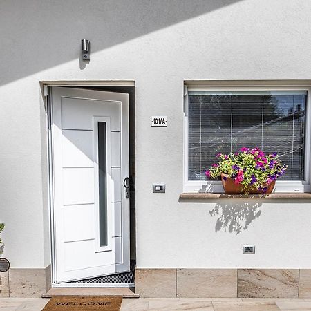 A&G Apartment Aosta - Elegante Casa 100 Mq Su Due Piani Con Wi-Fi-Giardino-Parcheggio ภายนอก รูปภาพ