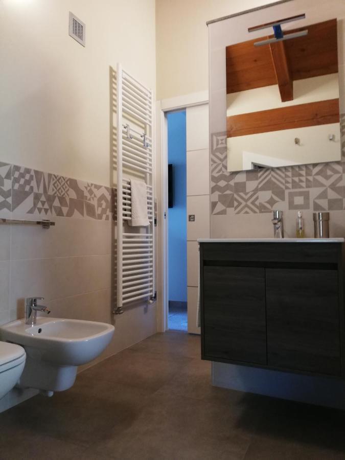 A&G Apartment Aosta - Elegante Casa 100 Mq Su Due Piani Con Wi-Fi-Giardino-Parcheggio ภายนอก รูปภาพ