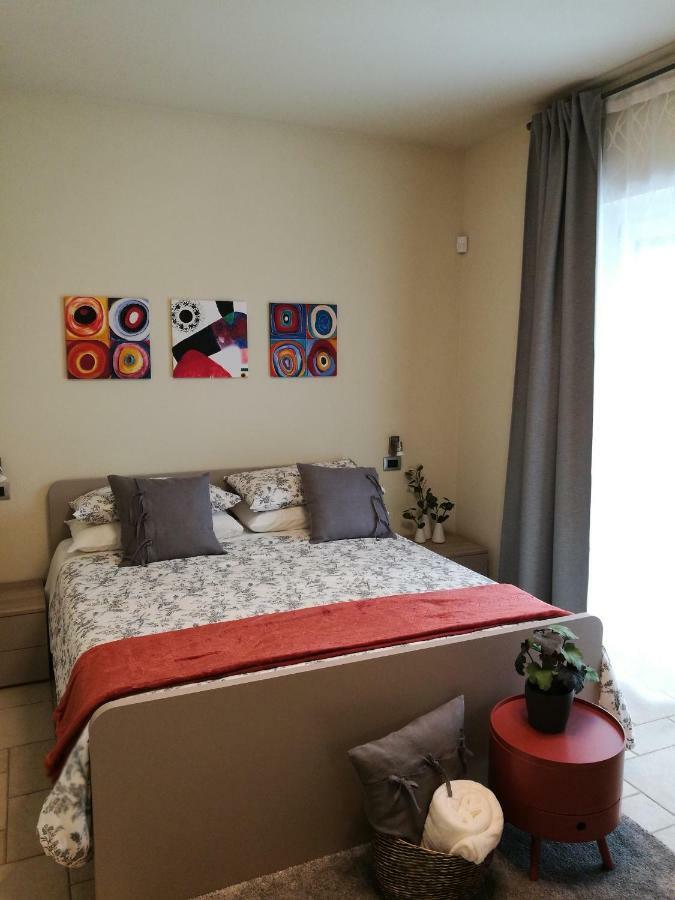 A&G Apartment Aosta - Elegante Casa 100 Mq Su Due Piani Con Wi-Fi-Giardino-Parcheggio ภายนอก รูปภาพ