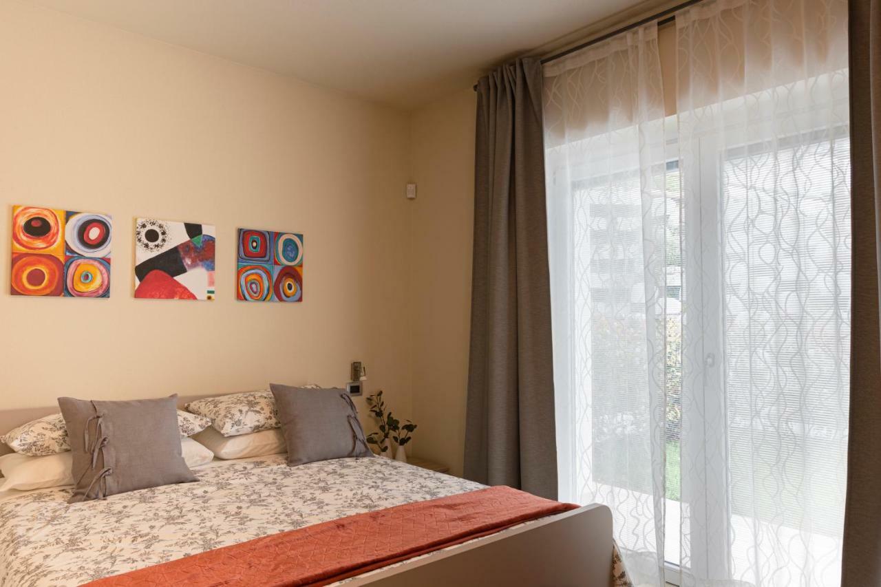 A&G Apartment Aosta - Elegante Casa 100 Mq Su Due Piani Con Wi-Fi-Giardino-Parcheggio ภายนอก รูปภาพ
