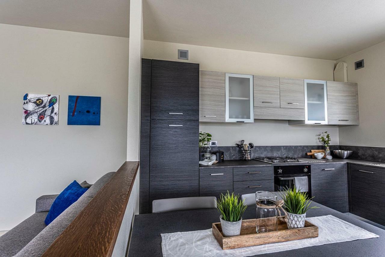 A&G Apartment Aosta - Elegante Casa 100 Mq Su Due Piani Con Wi-Fi-Giardino-Parcheggio ภายนอก รูปภาพ