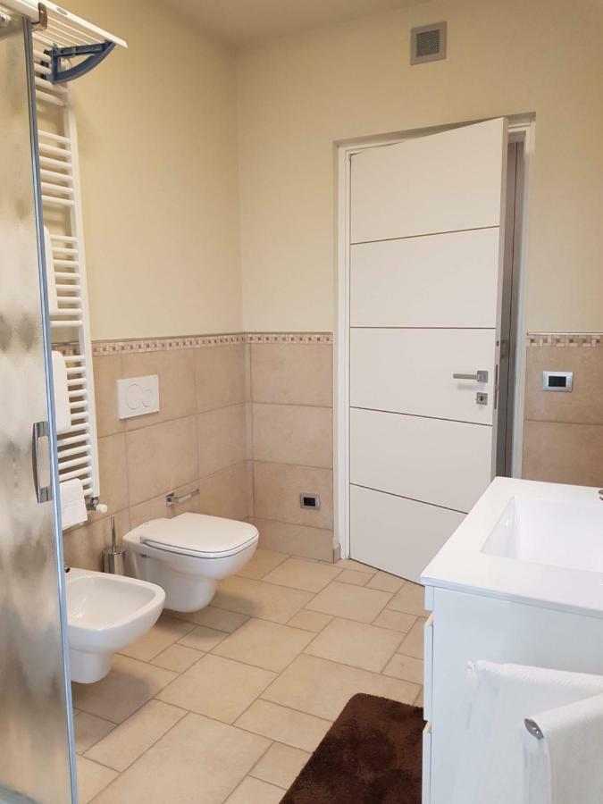 A&G Apartment Aosta - Elegante Casa 100 Mq Su Due Piani Con Wi-Fi-Giardino-Parcheggio ภายนอก รูปภาพ