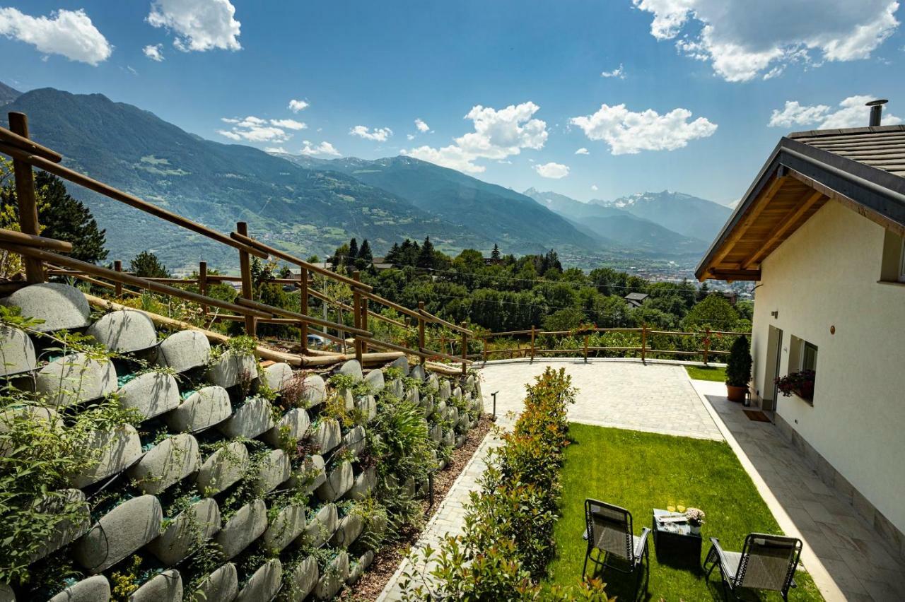 A&G Apartment Aosta - Elegante Casa 100 Mq Su Due Piani Con Wi-Fi-Giardino-Parcheggio ภายนอก รูปภาพ