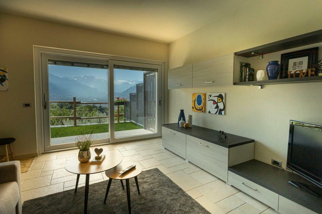 A&G Apartment Aosta - Elegante Casa 100 Mq Su Due Piani Con Wi-Fi-Giardino-Parcheggio ภายนอก รูปภาพ